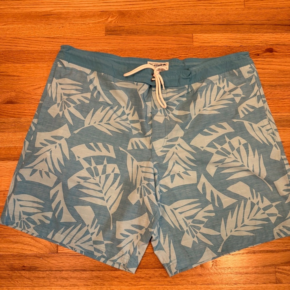 American Eagle XXL Swim Trunks Board Shorts Blue‎ Palm Leaf Print